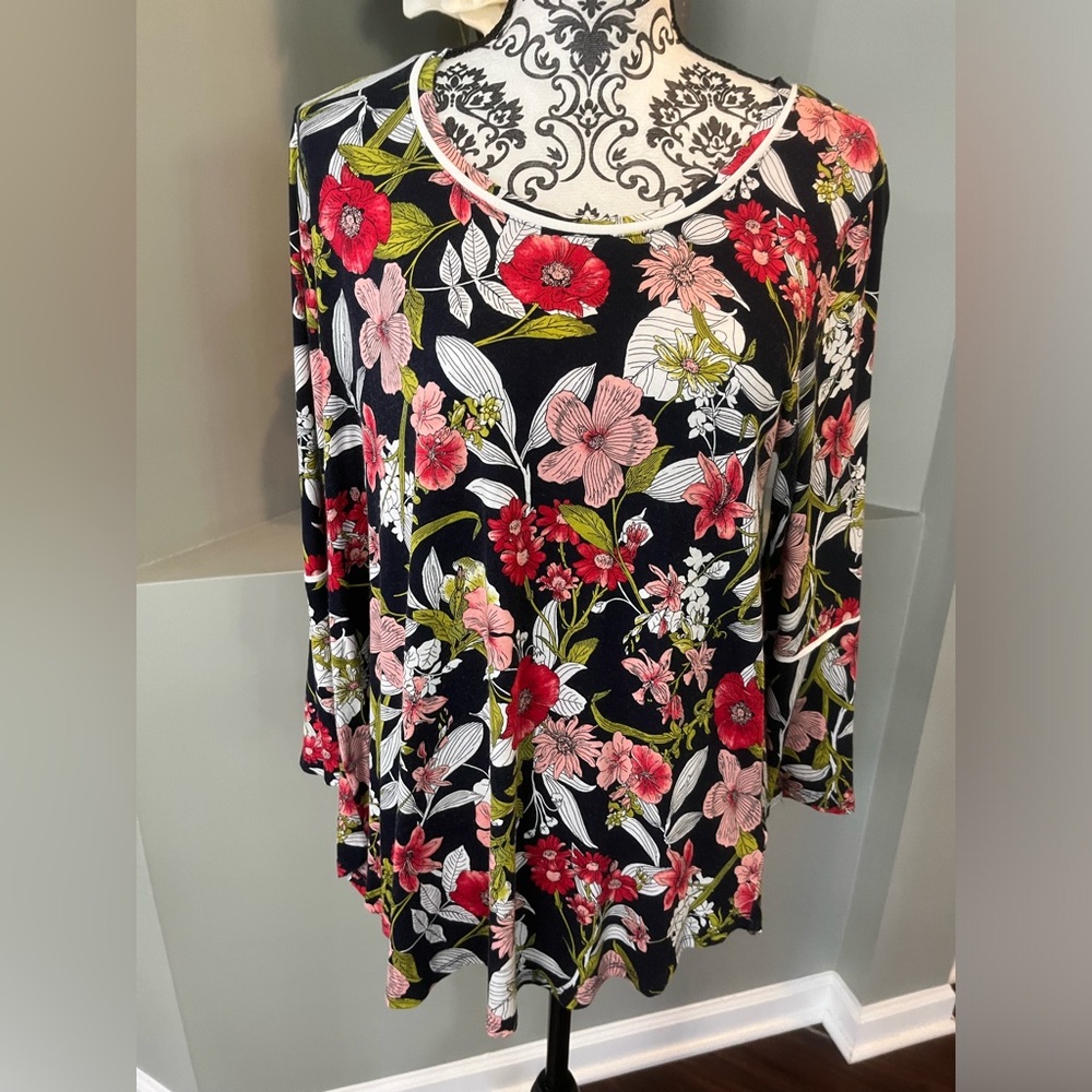 Jones New York Signature floral tunic top